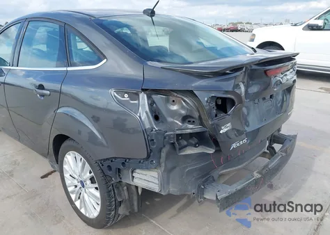 2018 Ford Focus Titanium из США, поврежденный, VIN 1FADP3J28JL323930